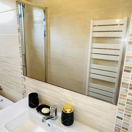 אכסניה Petite Cozy Dans Maison בזונס