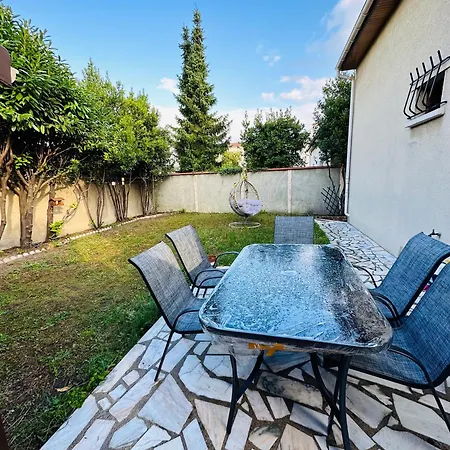 אכסניה Petite Cozy Dans Maison